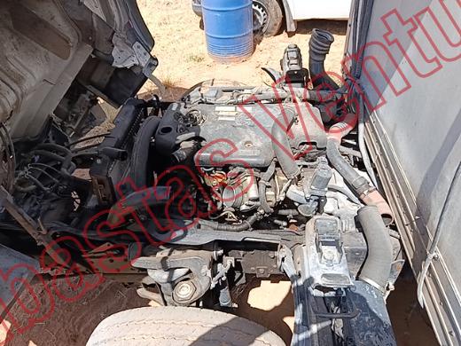 ISUZU ELF  2011, foto 9 de 19
