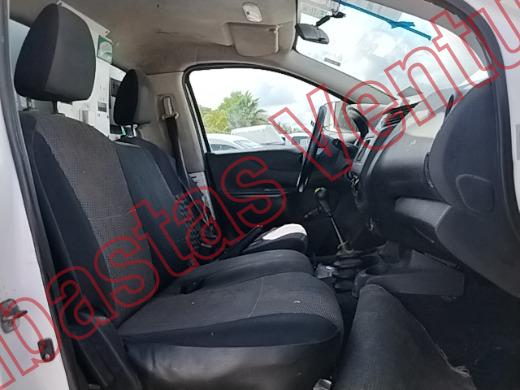 NISSAN NP 300 2018, foto 12 de 19