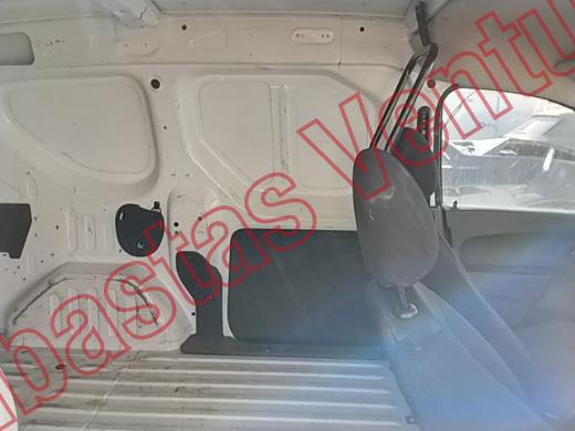 RENAULT KANGOO 2023, foto 13 de 19