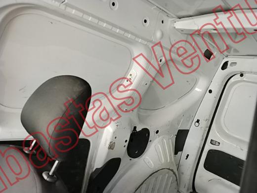 RENAULT KANGOO 2023, foto 16 de 19