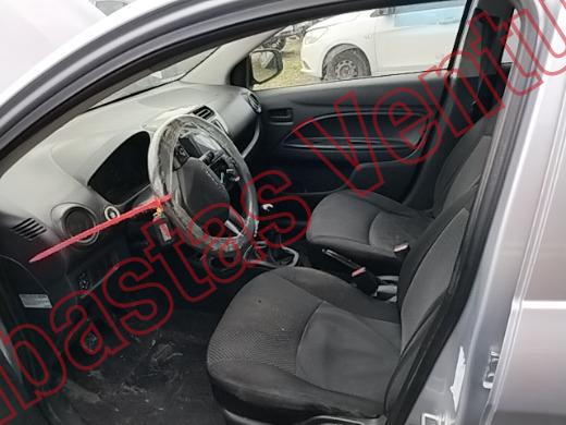 DODGE ATTITUDE 2022, foto 17 de 19