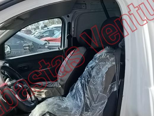 RENAULT KANGOO 2023, foto 16 de 19