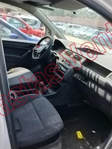 VOLKSWAGEN CADDY  2016, foto 12 de 19