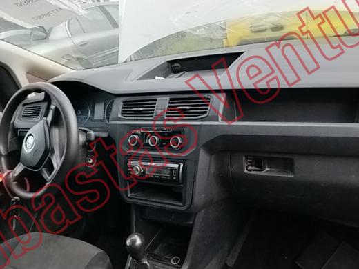 VOLKSWAGEN CADDY 2020, foto 14 de 19