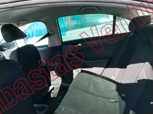 VOLKSWAGEN JETTA 2018, foto 16 de 19