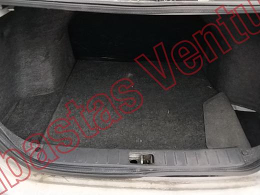 NISSAN VERSA 2020, foto 15 de 19