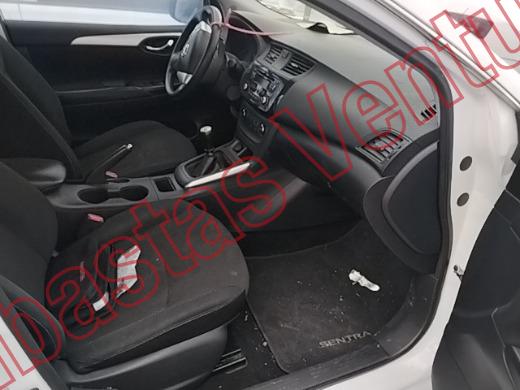 NISSAN SENTRA 2019, foto 12 de 19