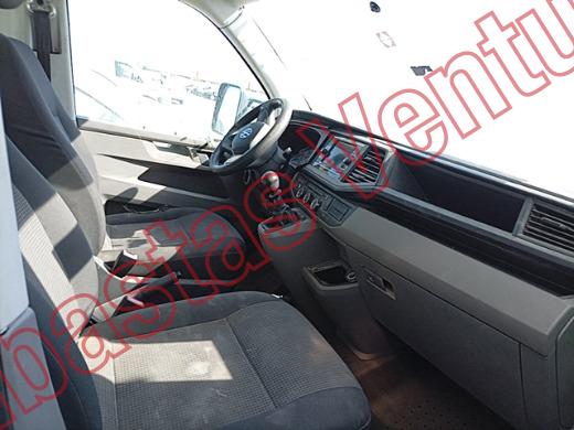 VOLKSWAGEN TRANSPORTER 2021, foto 12 de 19