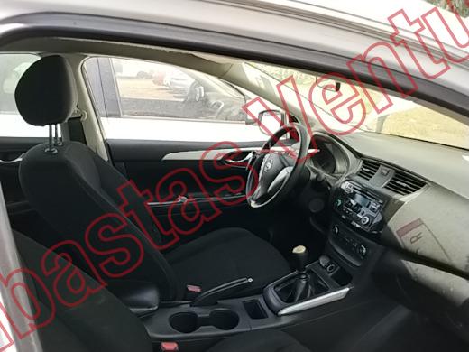 NISSAN SENTRA 2019, foto 12 de 19