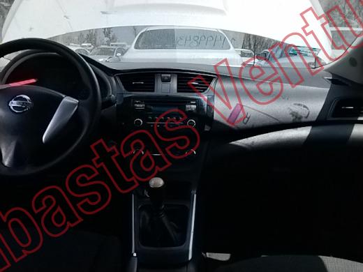 NISSAN SENTRA 2019, foto 14 de 19