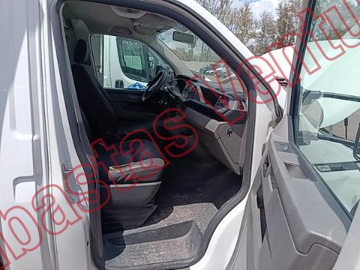 VOLKSWAGEN TRANSPORTER 2021, foto 13 de 19