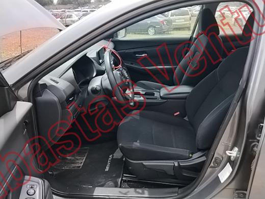 NISSAN SENTRA 2023, foto 17 de 19