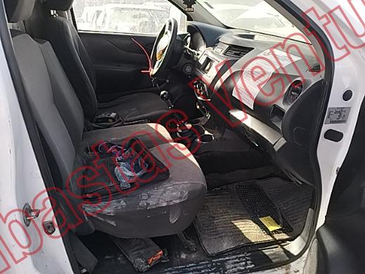 NISSAN NP 300 2018, foto 12 de 19