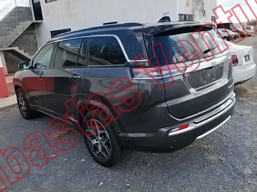 JEEP COMMANDER 2025, foto 7 de 19