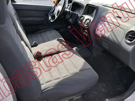 NISSAN NP 300 2015, foto 12 de 19