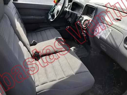 NISSAN NP 300 2015, foto 13 de 19