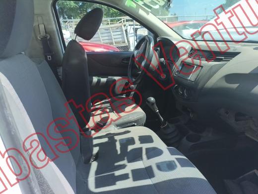 NISSAN NP 300 2018, foto 12 de 19