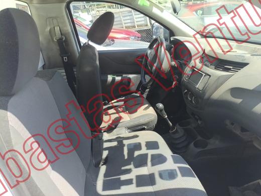 NISSAN NP 300 2018, foto 13 de 19