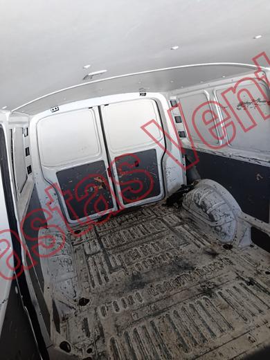 VOLKSWAGEN TRANSPORTER 2021, foto 13 de 19