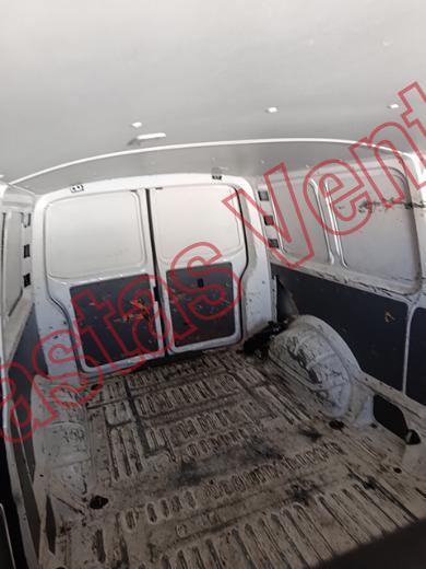 VOLKSWAGEN TRANSPORTER 2021, foto 15 de 19