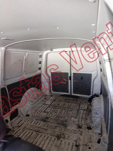 VOLKSWAGEN TRANSPORTER 2021, foto 16 de 19