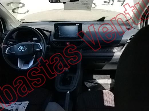 TOYOTA AVANZA 2025, foto 14 de 19