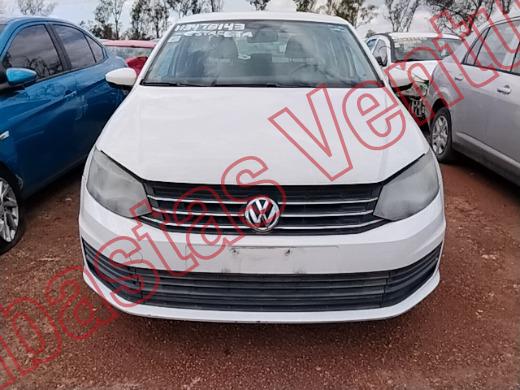 VOLKSWAGEN VENTO 2016, foto 2 de 19