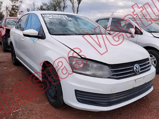 VOLKSWAGEN VENTO 2016, foto 3 de 19