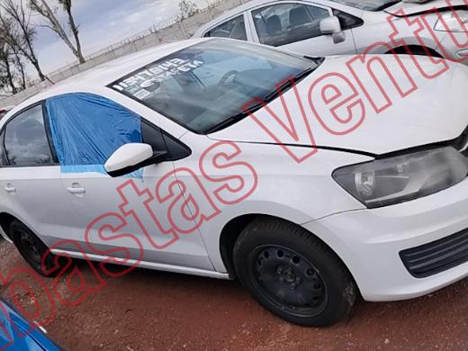 VOLKSWAGEN VENTO 2016, foto 4 de 19