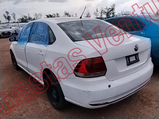 VOLKSWAGEN VENTO 2016, foto 7 de 19