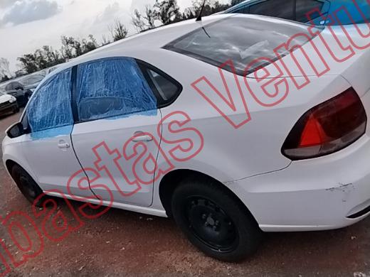 VOLKSWAGEN VENTO 2016, foto 8 de 19