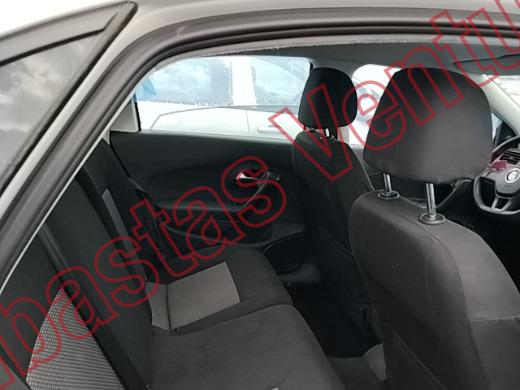 VOLKSWAGEN VENTO 2016, foto 13 de 19