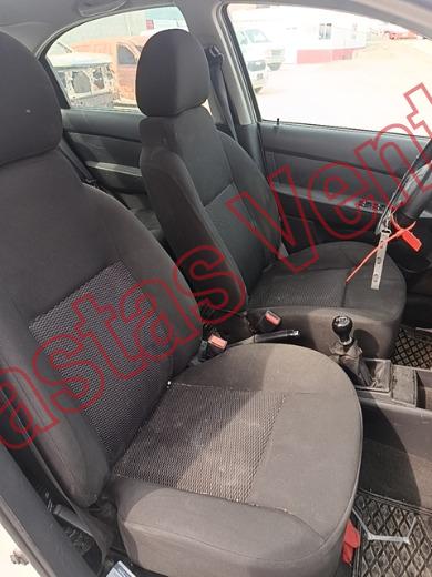 CHEVROLET AVEO 2017, foto 12 de 19