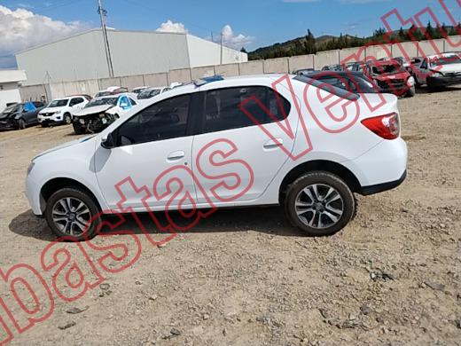 RENAULT LOGAN  2024, foto 8 de 19