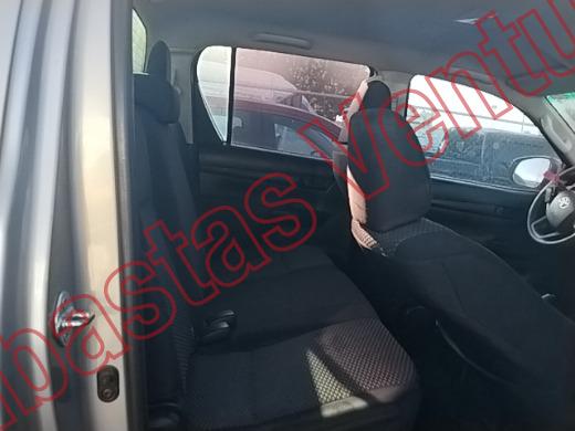 TOYOTA HILUX 2020, foto 13 de 19