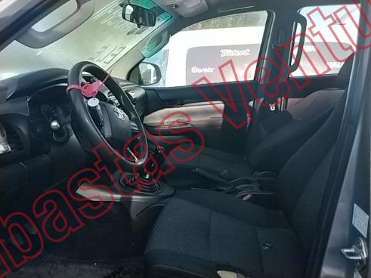 TOYOTA HILUX 2020, foto 17 de 19