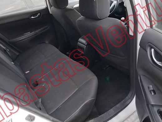 NISSAN SENTRA 2019, foto 13 de 19