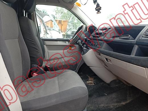 VOLKSWAGEN TRANSPORTER 2018, foto 12 de 19