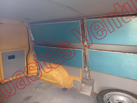 VOLKSWAGEN TRANSPORTER 2018, foto 15 de 19
