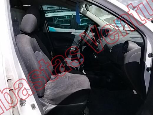 NISSAN MARCH 2020, foto 12 de 19