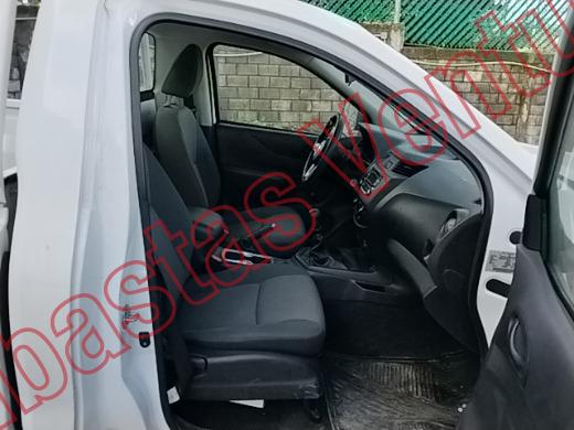 NISSAN NP 300 2021, foto 13 de 19