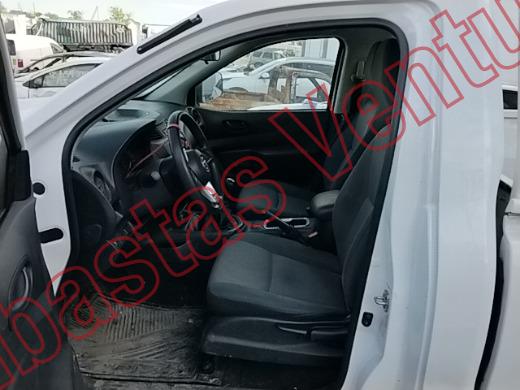 NISSAN NP 300 2021, foto 17 de 19