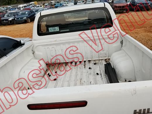 TOYOTA HILUX 2022, foto 15 de 19