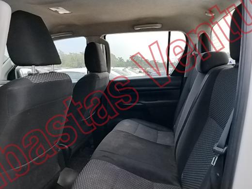 TOYOTA HILUX 2022, foto 16 de 19