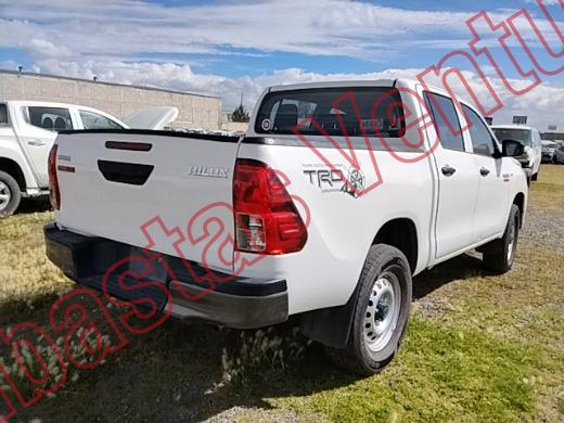 TOYOTA HILUX 2022, foto 5 de 19