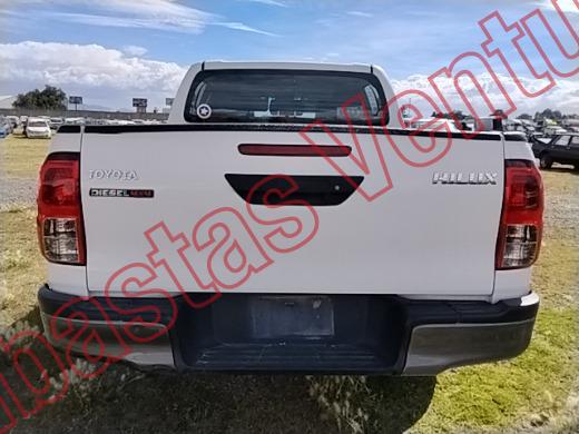 TOYOTA HILUX 2022, foto 6 de 19