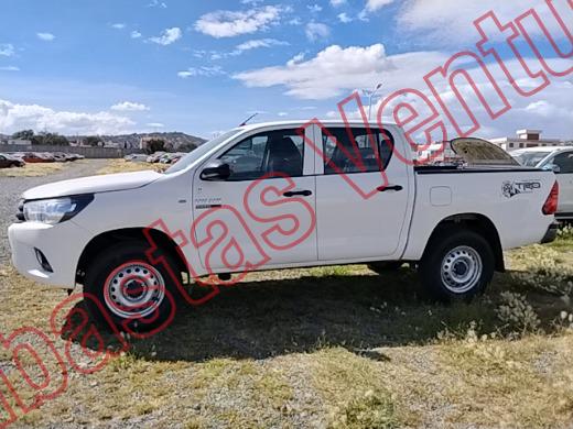 TOYOTA HILUX 2022, foto 8 de 19