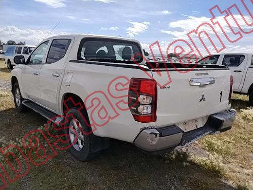 MITSUBISHI L200 2022, foto 7 de 19