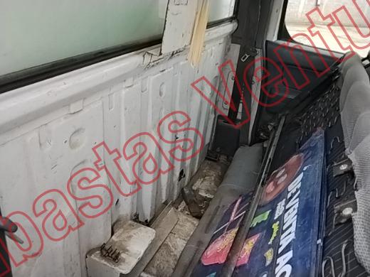 NISSAN NP 300 2015, foto 13 de 19