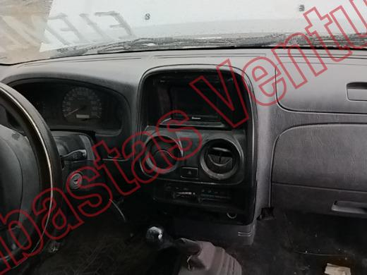NISSAN NP 300 2015, foto 14 de 19